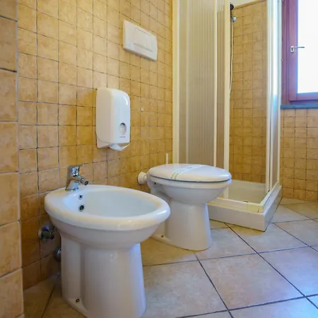 Luna Di Marzo מלון וולאסטרה