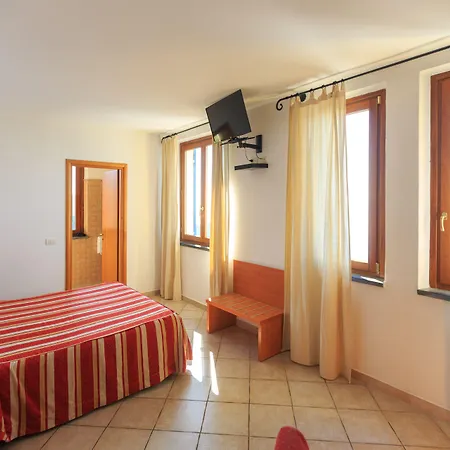 Hotel Luna Di Marzo 3*