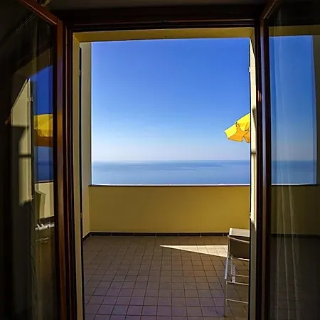 Luna Di Marzo