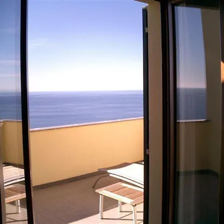 Hotel Luna Di Marzo Volastra